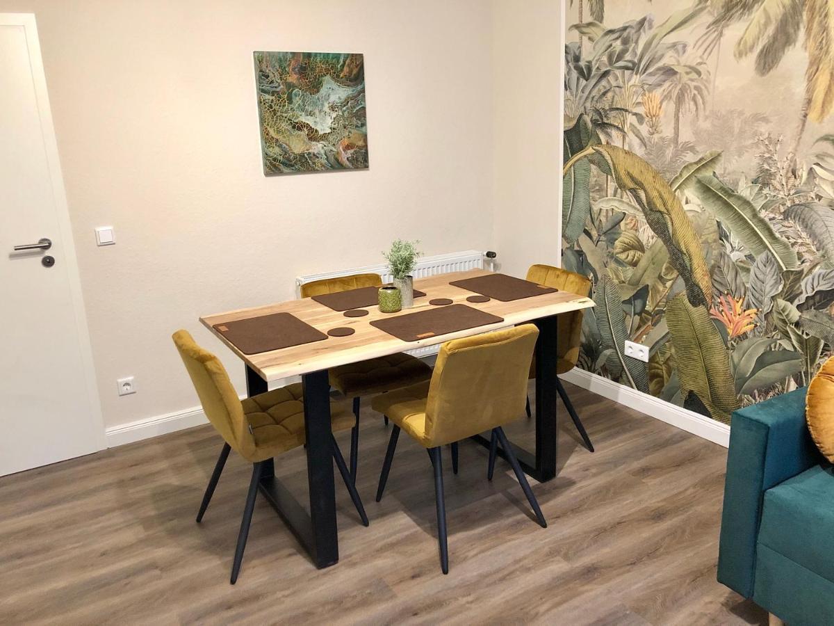 Junglepartment Ge-Altstadt Lägenhet Gelsenkirchen Exteriör bild